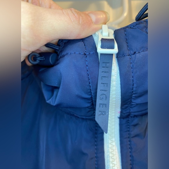 Tommy Vest - Picture 2 of 7